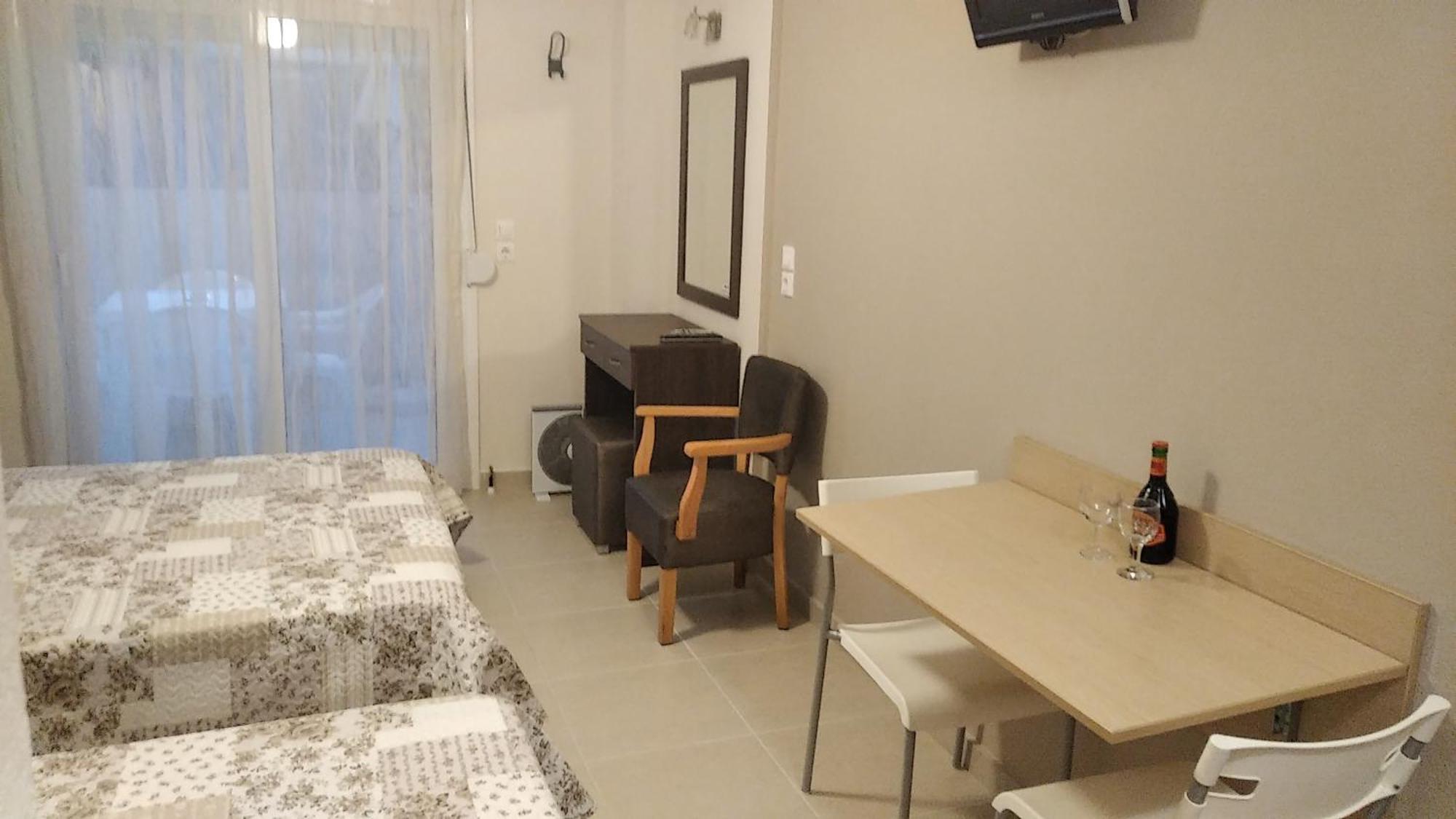 Angie's Summertime Apartment